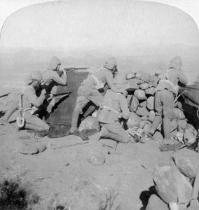 Tropas defendiendo la colina de Nueva Zelanda, Slingersfontein, Sudáfrica, 25 de enero de 1900 de Underwood and Underwood