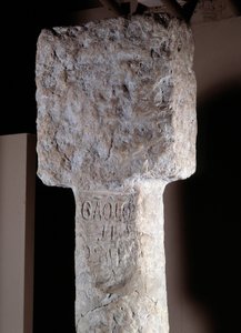 Arte africano: detalle de un pilar de posesión conocido como San Agustín erigido por el explorador portugués Diogo Cao (o Diego Cam) en el sur de Angola. 1486. Lisboa, Museo Nacional de Arte Antiguo de Unknown artist