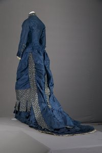Vestido de dama de honor de Unknown artist