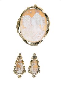 Broche y pendientes a juego de Unknown artist