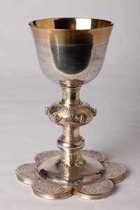 Cáliz del capellán Georges Coquere. Orfebrería, oro y plata de Unknown artist