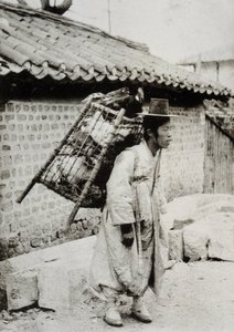 Vendedor de pollos, Corea, finales del siglo XIX de Unknown artist