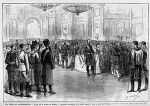 Celebraciones de coronación: gran baile o kourka en el Kremlin. Paseo polaco del emperador Alejandro III de Rusia (1845-1894) y la emperatriz Dagmar de Dinamarca (1847-1928) en el Salón de San Jorge, 27 de mayo. de Unknown artist