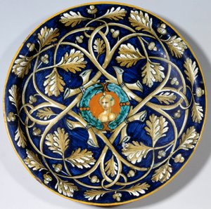 Plato de loza con un busto femenino. Siglo XVI. París, Museo del Louvre de Unknown artist