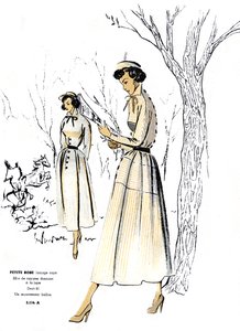 Moda francesa, diseño de vestido petite a rayas.