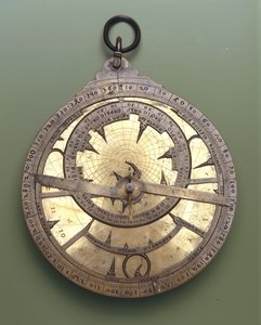 Astrolabio latino usado en Italia y el sur de Europa a principios del siglo XIV de Unknown artist