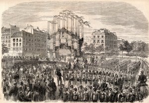 Las fiestas en París, entrada del ejército de Italia en París, Arco de Triunfo en la Place de la Bastille, representando la fachada de la Catedral de Milán - Retorno de las tropas después del Risorgimento, París