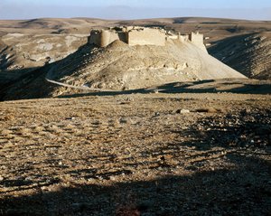 Vista de Karac el Chobac, castillo cruzado en el lado oriental del Arabah de Unknown artist