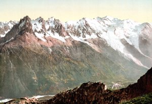 Vista del Mont Blanc: La cadena del Mont Blanc alrededor de 1890 de Unknown artist