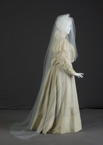 Vestido de novia de Unknown artist