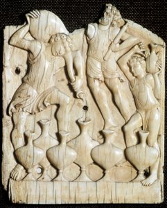 Bodas de Caná: "los sirvientes llenan con agua seis tinajas que Jesucristo convertirá en vino" Tabla de marfil tallada. Siglo XI de Unknown artist