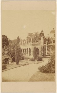 Jardines de Alton - Plaza y fuente