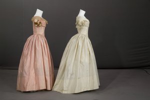 Vestido de dama de honor y vestido de niña de las flores