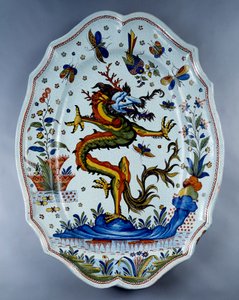 Plato de loza decorado con un dragón. Siglo XVIII, Sèvres de Unknown artist