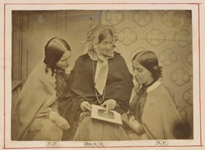 [Sra. Stanley Percival e hijas] de Unknown artist