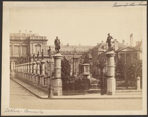 [Plaza Petit Sablon, Bruselas]