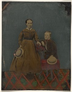 [Retrato de niño y niña]