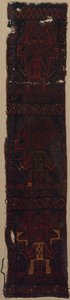 Fragmento de Textil con Tres Deidades Frontales y Patrón Entrelazado de Unknown artist