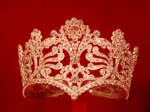 El diadema de la Emperatriz Josefina de Beauharnais (Marie-Joseph-Rose de Tascher de la Pagerie) (1763-1814). 1804-1809. Colección privada de Unknown artist
