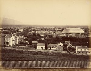[Vista del Tabernáculo de Salt Lake y la ciudad]