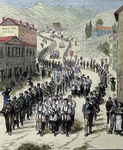 Vista de la procesión desde la estación hasta la cueva de Lourdes en los Altos Pirineos donde la Virgen se apareció a Bernadette Soubirous en 1858, lugar actual de peregrinación. Grabado del siglo XIX de Unknown artist