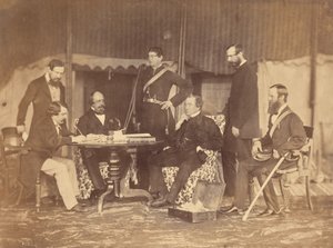 [Retrato de grupo de siete hombres, India]