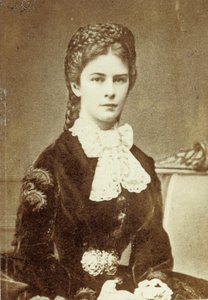 Isabel, emperatriz de Austria y reina consorte de Hungría (24 de diciembre de 1837 - 10 de septiembre de 1898) (foto) de Unknown photographer