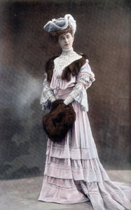 Gabrielle Dorziat (1880-1979), comediante francesa, foto de Reutlinger del periódico francés "Le Theatre" de septiembre de 1905.