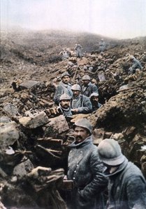 Soldados franceses en una trinchera de Unknown photographer
