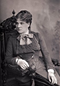 Mme Alix-Marie PASCA (1836-1906) - Retrato de Alix Pasca (1835-1914), comediante francesa. Fotografía de finales del siglo XIX de Unknown photographer