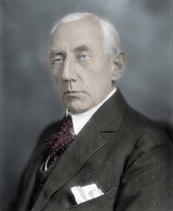 Retrato de Roald Amundsen (1872 - 1928).