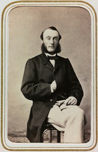 Retrato de hombre, carte de visite; el soporte contiene la indicación "Robert Ditzinger (1826-1891)" de Unknown photographer