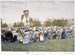 Procesión en el pueblo (Rusia) - fotografía, finales del siglo XIX