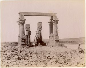 El quiosco romano de Qertassi (hoy en Nueva Kalabsha), visto desde el este, Egipto