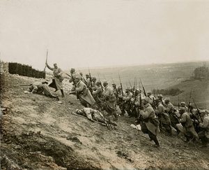 Guerra del 14-18 (1914-1918) - Propaganda - Placa de vidrio estereoscópica fotográfica LSU (L.S.U. La Stereoscopie Universelle) editada en 1914: retirada del gran espolón de Notre-Dame de Lorette (municipio de Ablain-Saint-Nazaire - Ablain Saint Nazaire, P de Unknown photographer