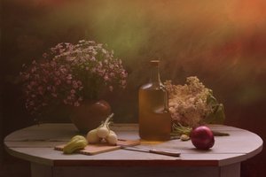Mesa de la cosecha con flores de UstinaGreen