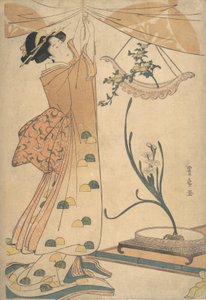 Una Mujer Atando una Cortina, un Arreglo Floral de Crisantemos en una Jarra en Forma de Barco, ca. 1805
