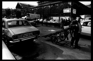 Les halles de París justo antes de la demolición de agosto de 1971