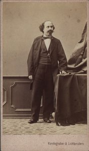 Retrato del violinista y compositor Moritz Kässmayer 1831-1884, ca 1865 de Vienna . Photo studio Kundegraber and
