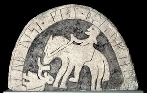 Piedra rúnica con un jinete de Viking