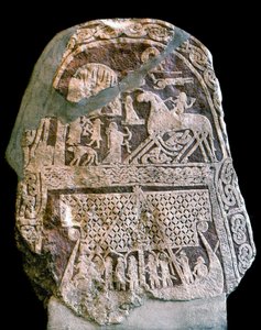 Piedra Rúnica que Representa a Wotan (Odin) en su Caballo de Ocho Patas Sleipnir, Abordando un Barco Vikingo de Viking Viking