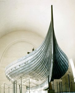 Barco vikingo (drakkar) de Gokstad cerca de Oslo. Museo Oslo Bygdoy, Noruega. de Viking Viking