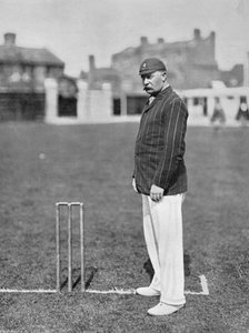 El Sr. HGP Owen, jugador de críquet de Essex, c1899