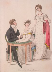 Dos mujeres y un hombre con traje de noche completo de W Read