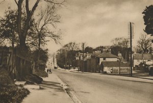 Donde la carretera romana a Dover cruza Shooters Hill más allá de Blackheath, c. 1935 de W. Whiffin