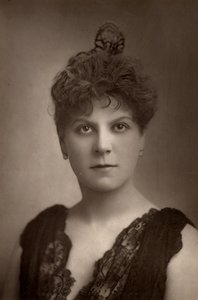 "Jessie Millward" (Sra. de John Glendinning) Actriz inglesa. Miembro de la compañía teatral de Henry Irving. (woodburytype) de W. and D. (after) Downey