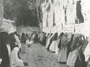 El Muro de los Lamentos, Jerusalén, Palestina, 1895 de W and S Ltd