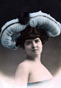 Paule Delys, actriz de teatro, 1904