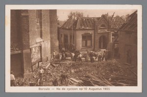 Borculo -- Después del ciclón del 10 de agosto de 1925 de Weenenk and Snel