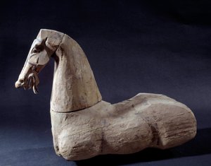 Arte chino: Caballo de madera. Escultura del período Han. París, Museo Cernuschi de Western Han Dynasty Chinese School